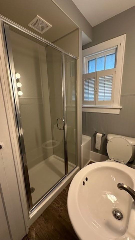 815 Roberts St - Photo 5 of 25