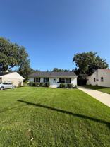 925 W Willow Ln - Photo 1 of 1