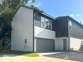 featured image of 450 Huisache St