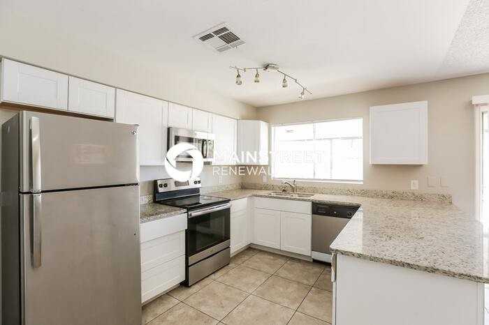 503 W El Prado Rd - Photo 6 of 16