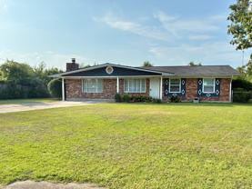 1910 Preston Dr - Photo 1 of 1