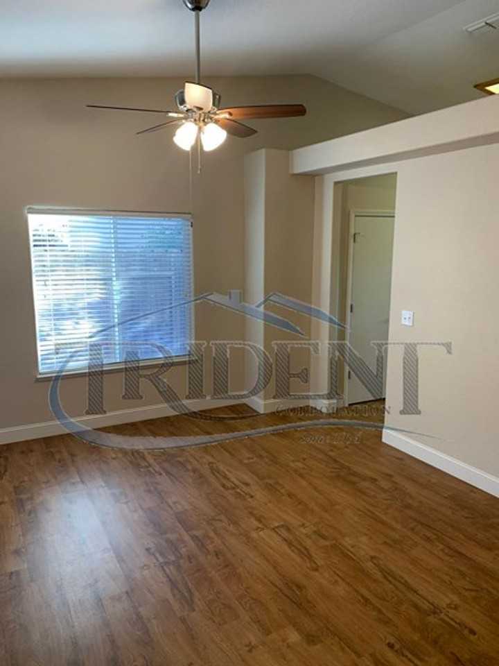 2180 Gold River Dr - Photo 4 of 26