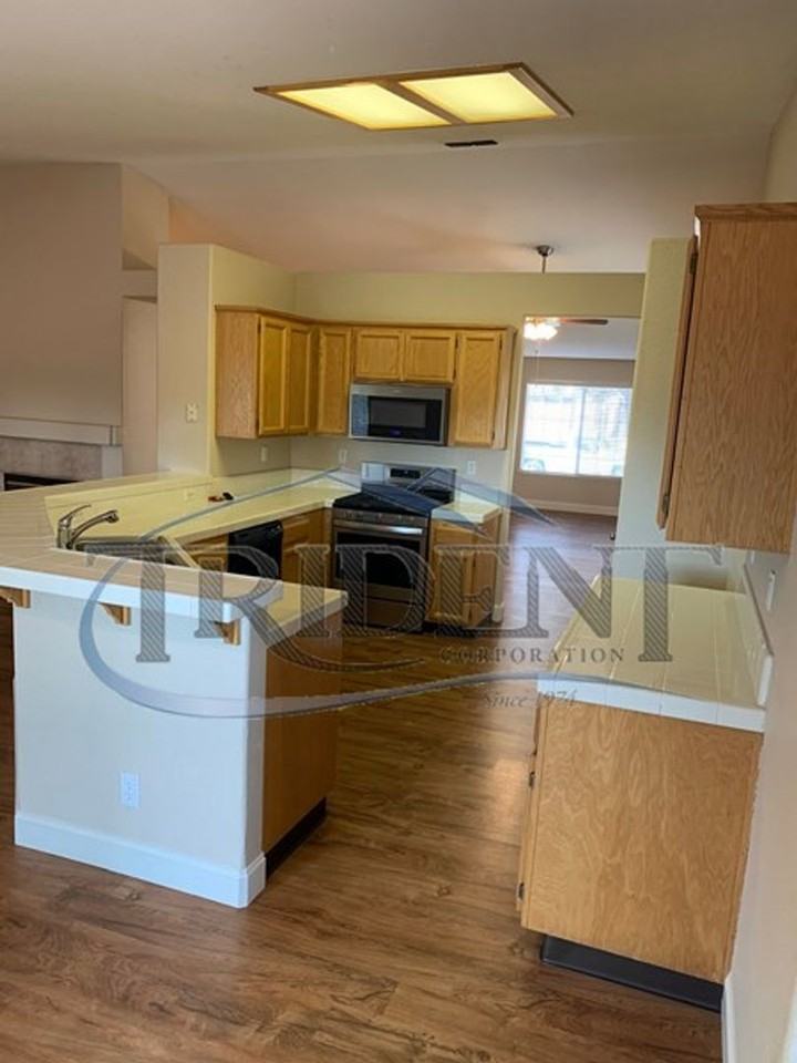 2180 Gold River Dr - Photo 6 of 26