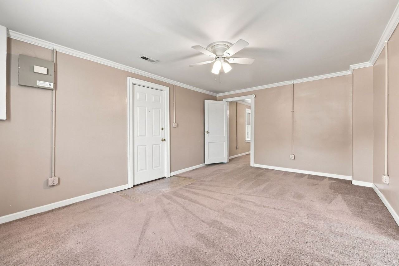 101 E Woodall St #D - Photo 4 of 30