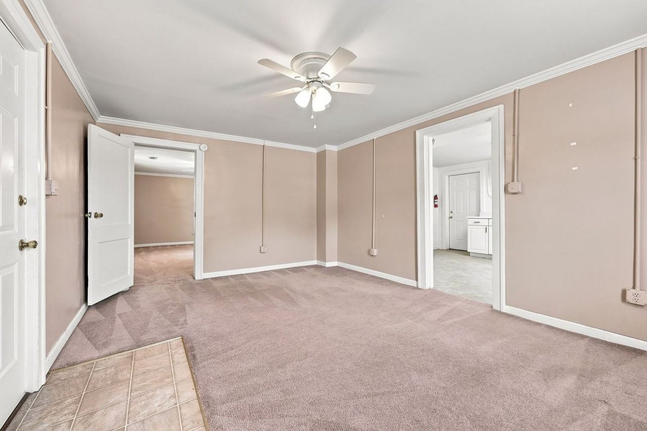 101 E Woodall St #D - Photo 5 of 30