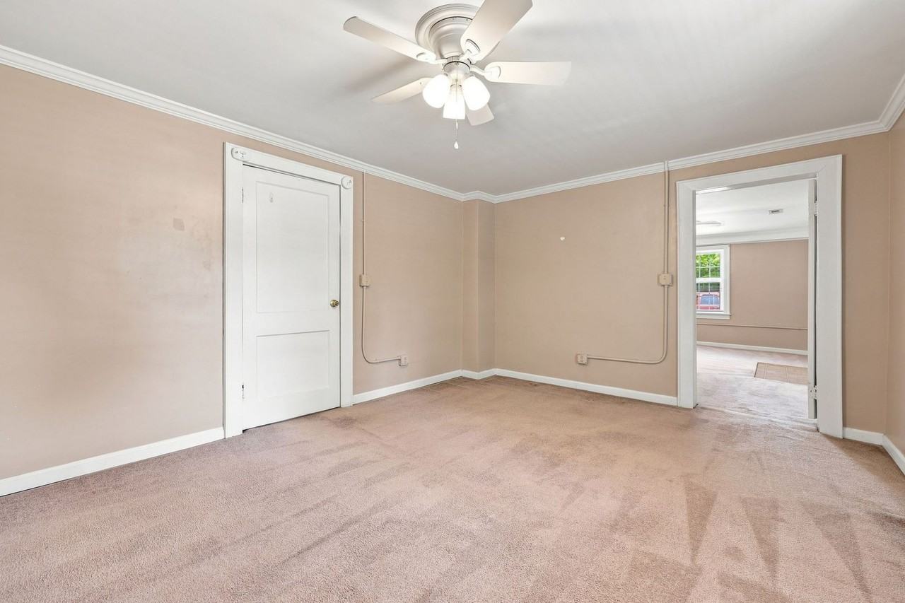 101 E Woodall St #D - Photo 7 of 30