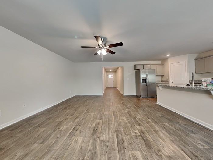 310 Flushing Bay Ct - Photo 6 of 19