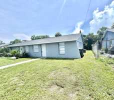 featured image of 5723 5723 / 5725 9th Street Circle East