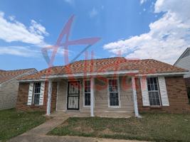 featured image of 3426 Laurelwood St