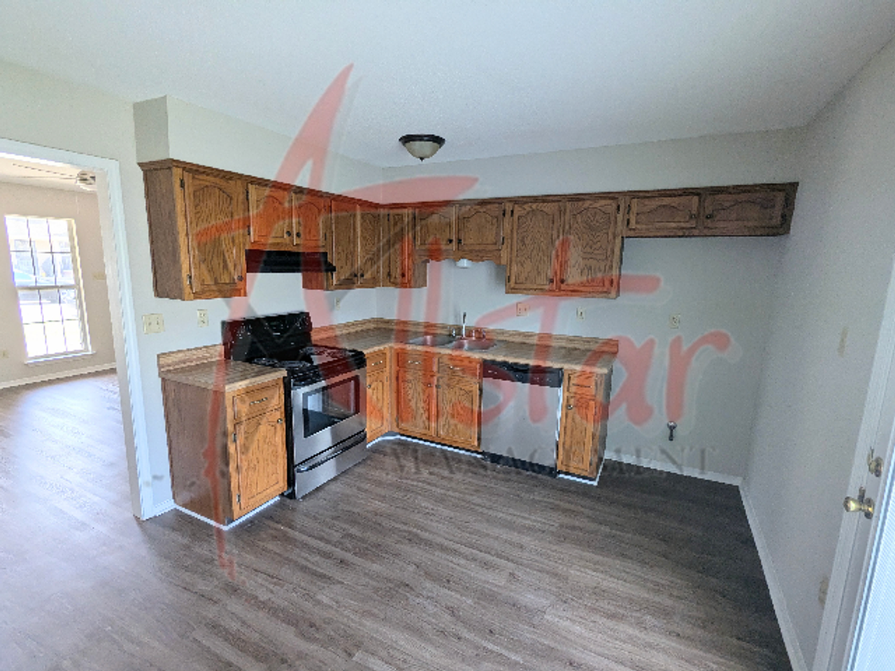 3426 Laurelwood St - Photo 3 of 11