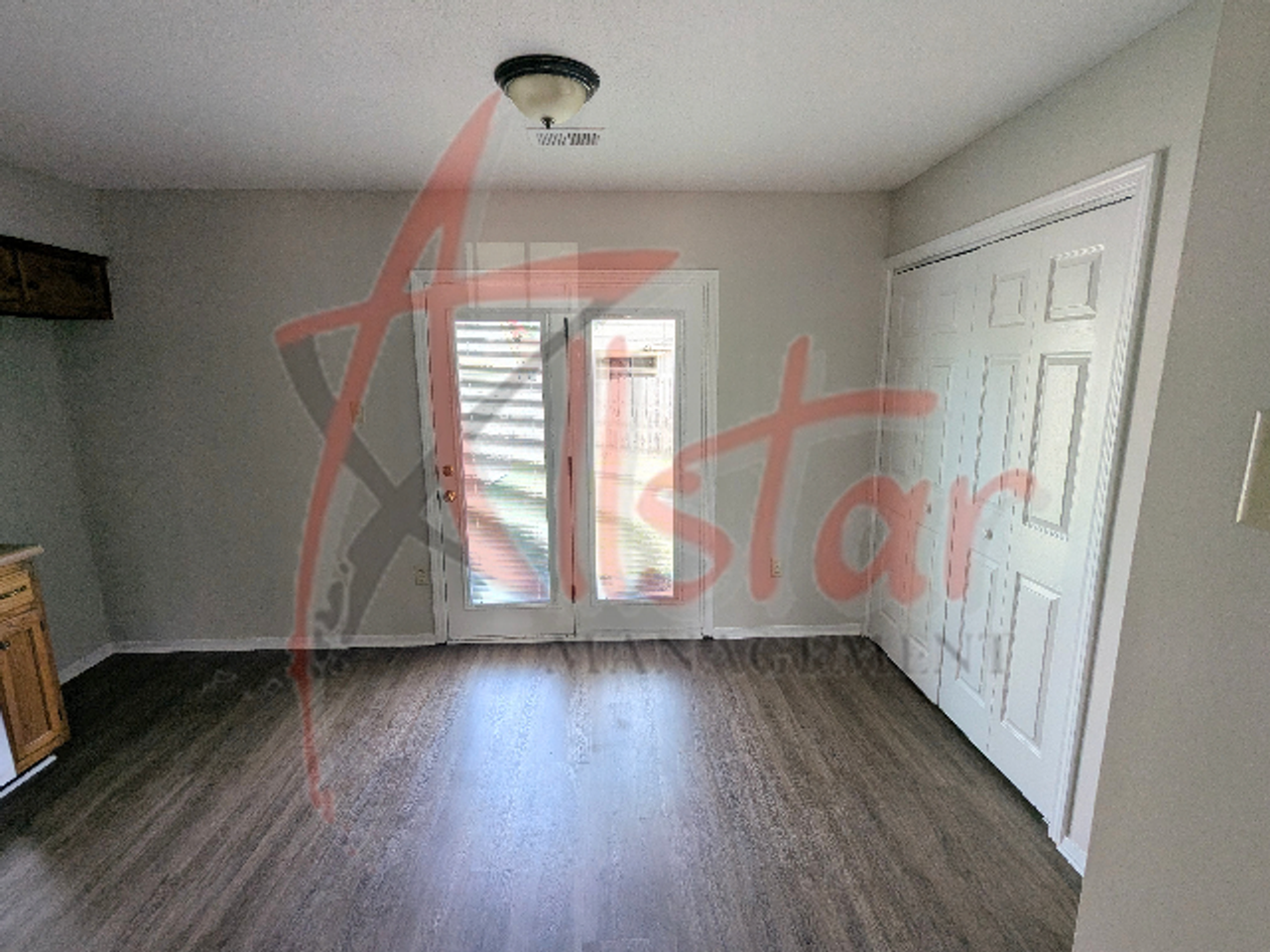3426 Laurelwood St - Photo 5 of 11