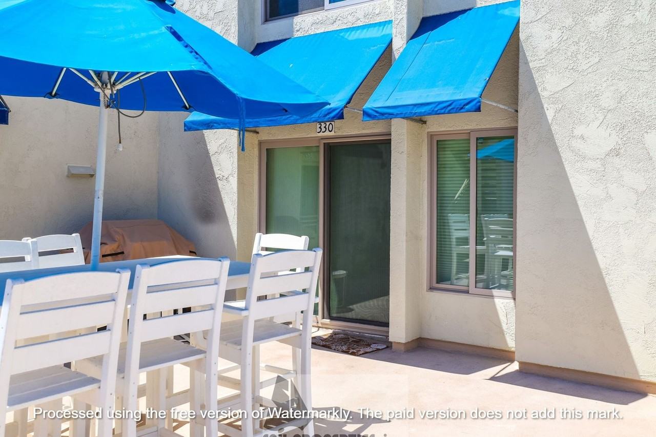 711 711 PCH #330 - Photo 2 of 27