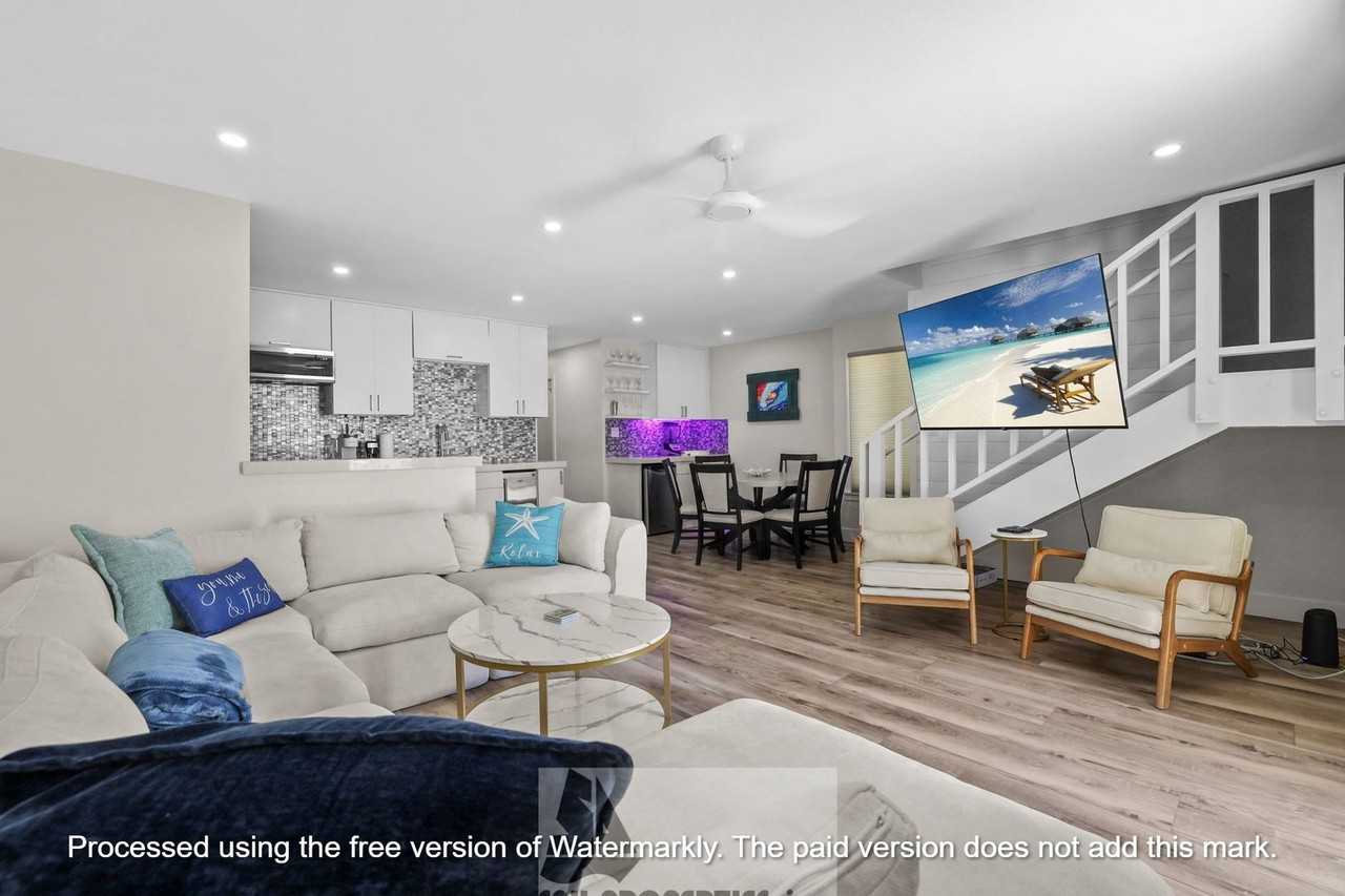 711 711 PCH #330 - Photo 5 of 27