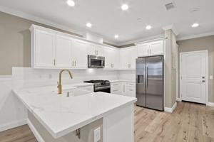 featured image of 604 El Paseo