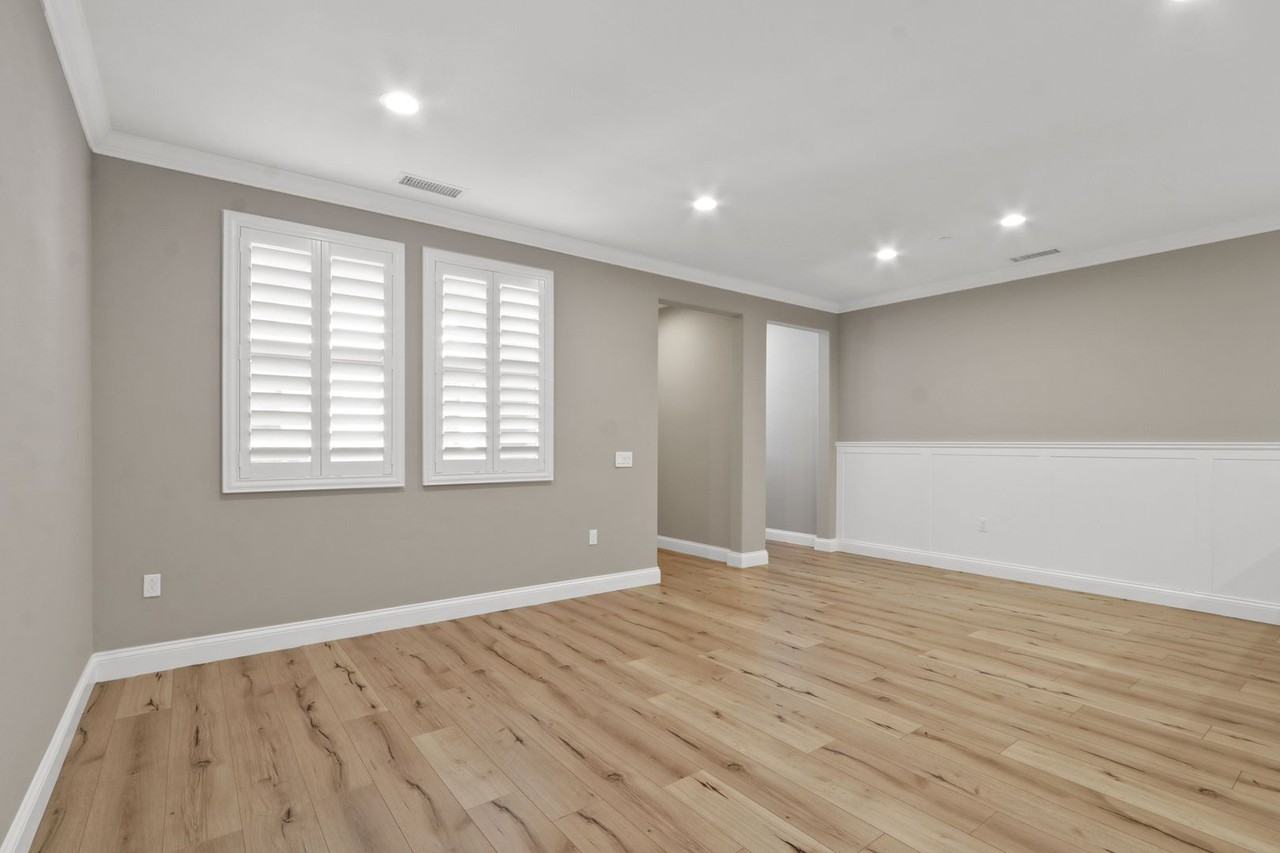 604 El Paseo - Photo 6 of 20