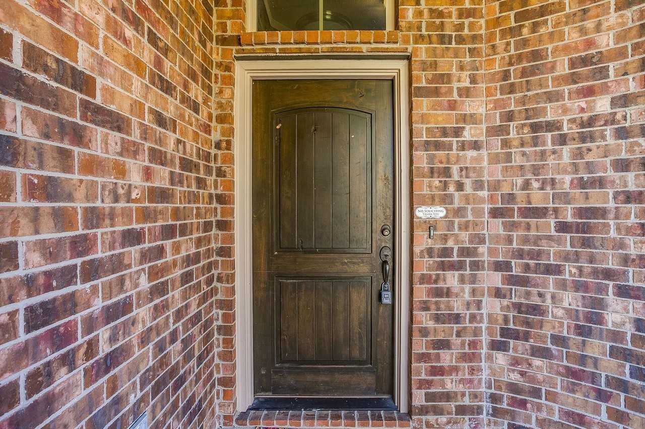 9737 Rio Frio Trl - Photo 2 of 21