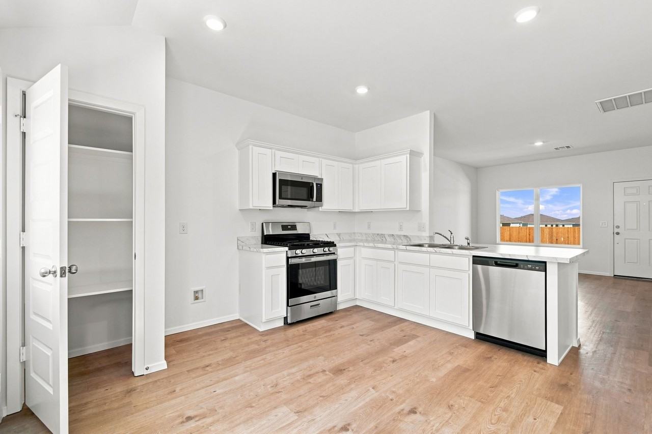 8034 S 290th East Ave - Photo 7 of 22