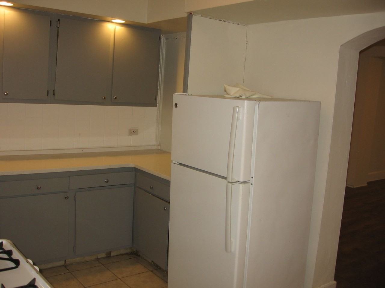 467 E Mechanic St - Photo 5 of 10