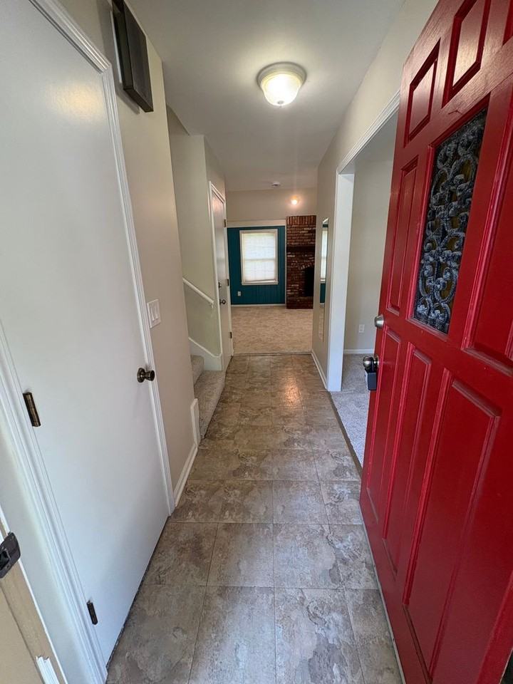 11820 W 99th Ter - Photo 4 of 25