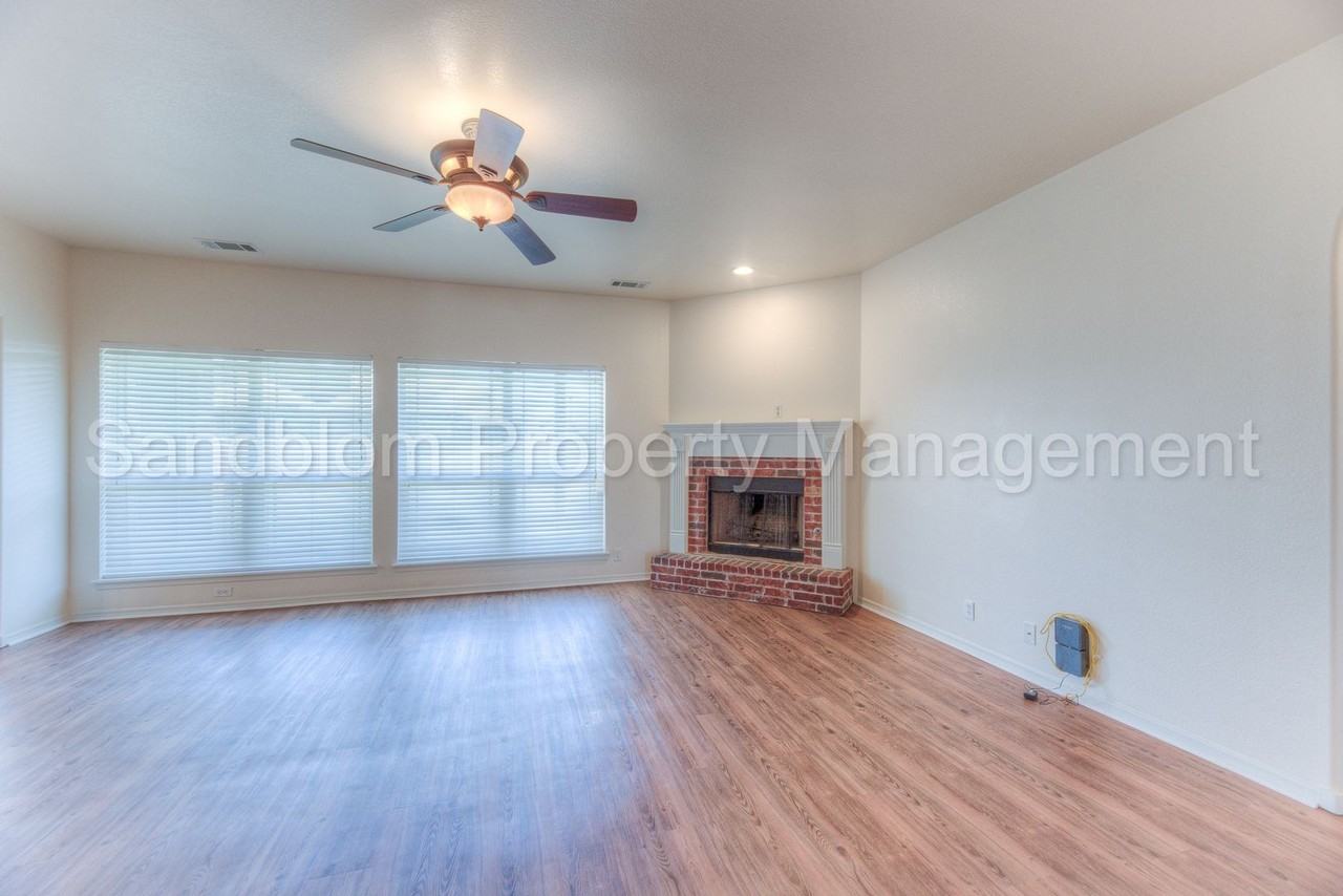 3295 S 204th East Ave - Photo 4 of 25