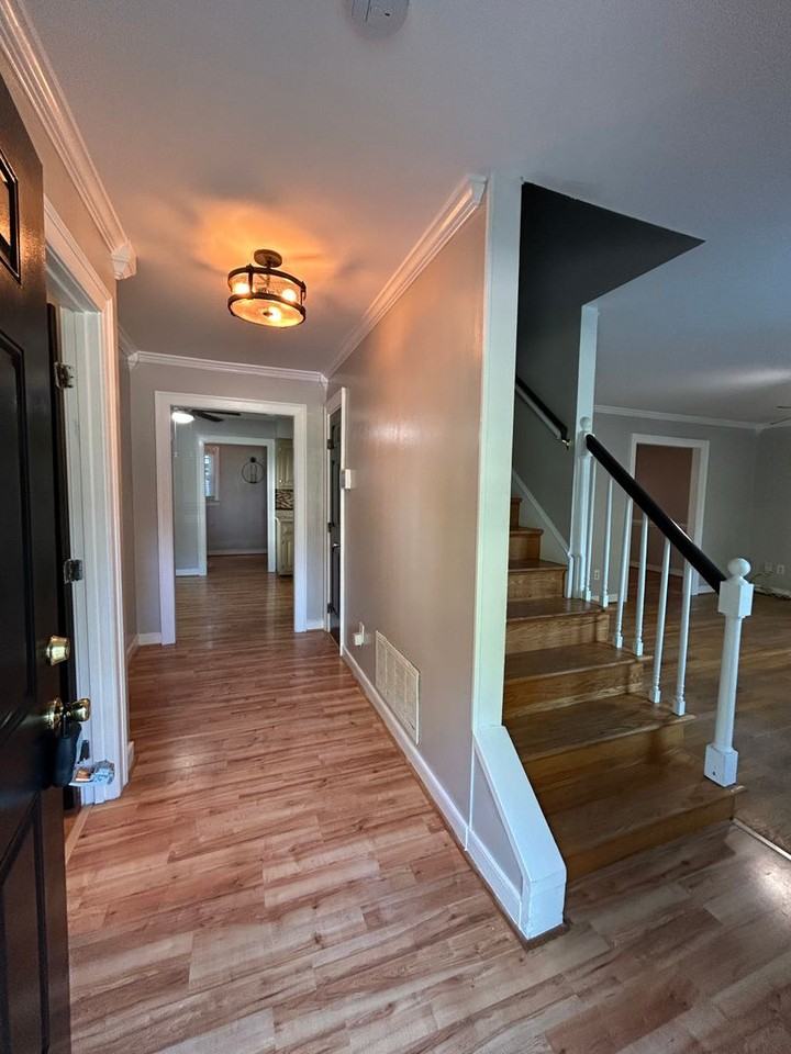 10012 Copperwood Ct - Photo 4 of 27
