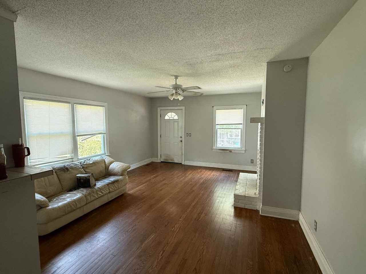 317 20th St S - Photo 4 of 12