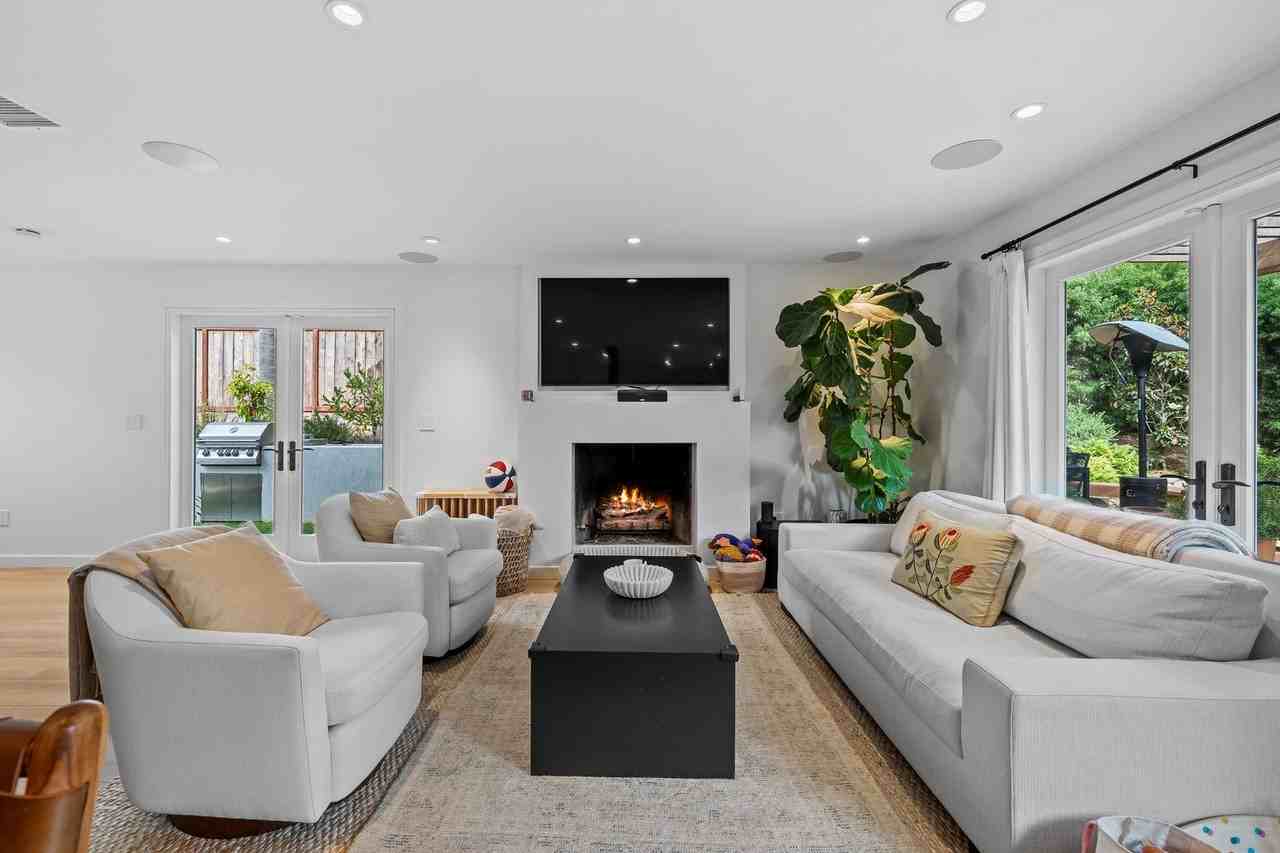253 Calle De Madera - Photo 4 of 20