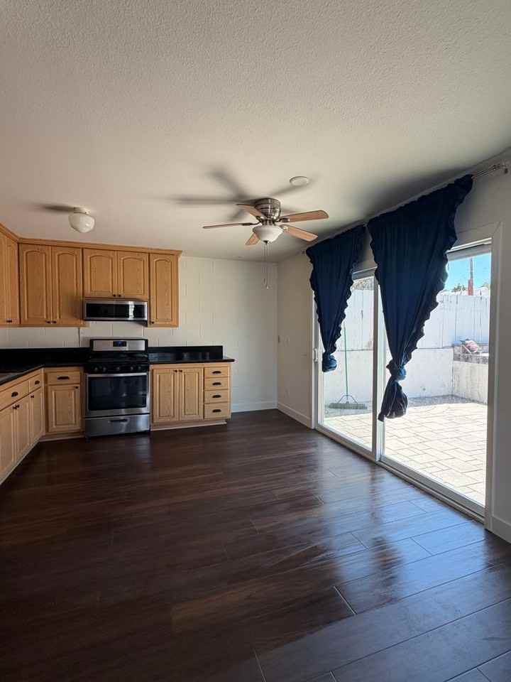 4077 Lake Blvd - Photo 7 of 43
