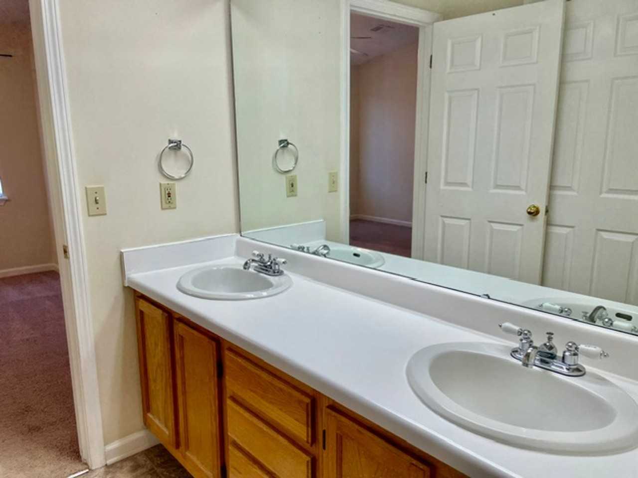 1428 Southern Gardens Dr - Photo 7 of 11