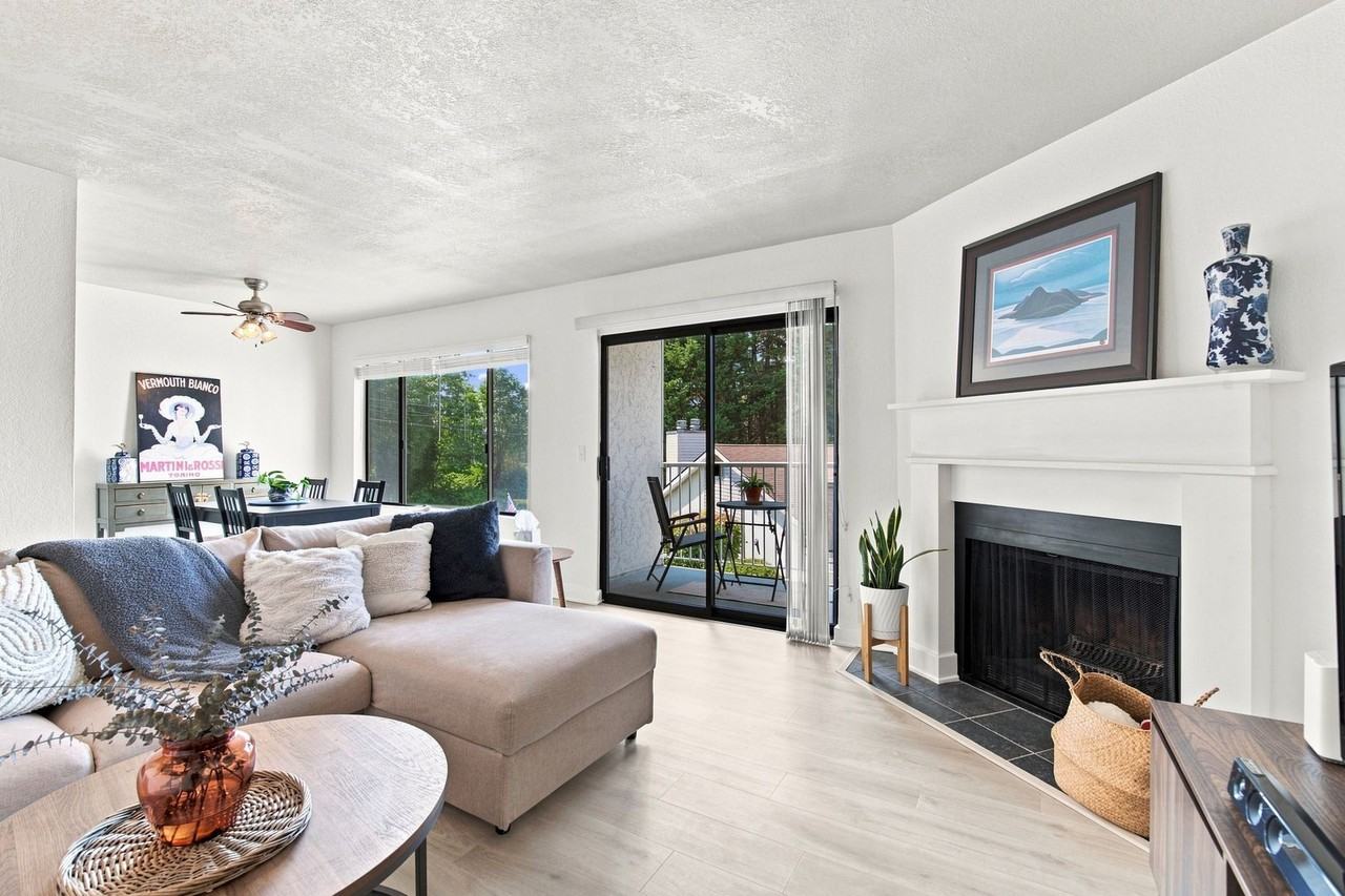 9926 Ne 116th St #302 - Photo 6 of 20