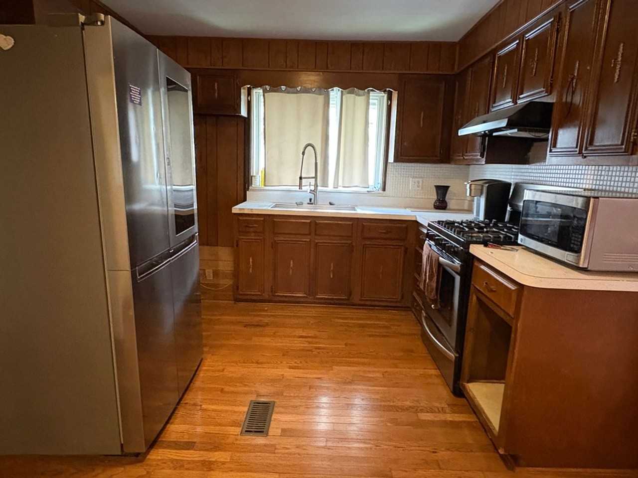 630 Lubeck Ave - Photo 6 of 8