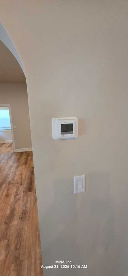 1533 Vine St - Photo 4 of 38