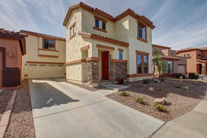 2691 E Le Grand Loop - Photo 2 of 26