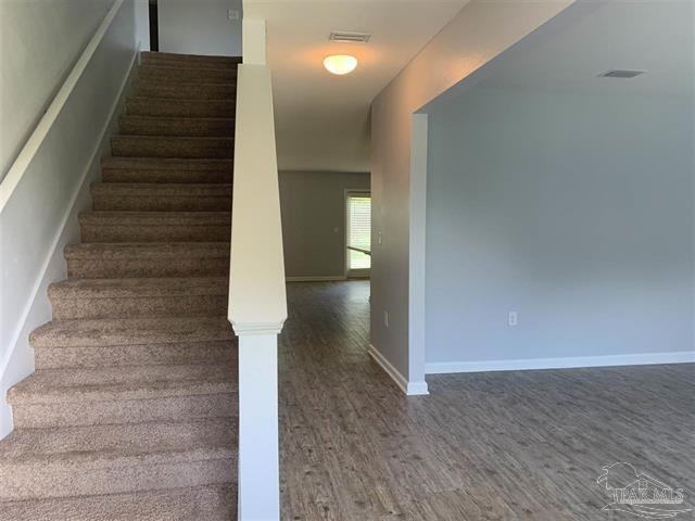 2127 Waltham St - Photo 2 of 50