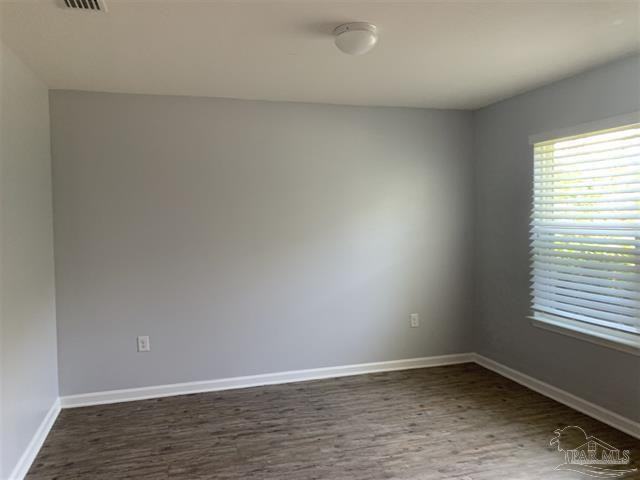 2127 Waltham St - Photo 4 of 50