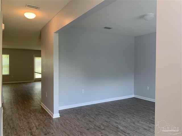 2127 Waltham St - Photo 6 of 50
