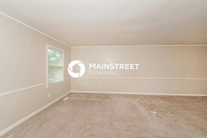636 Cresap Cir Ne - Photo 5 of 18