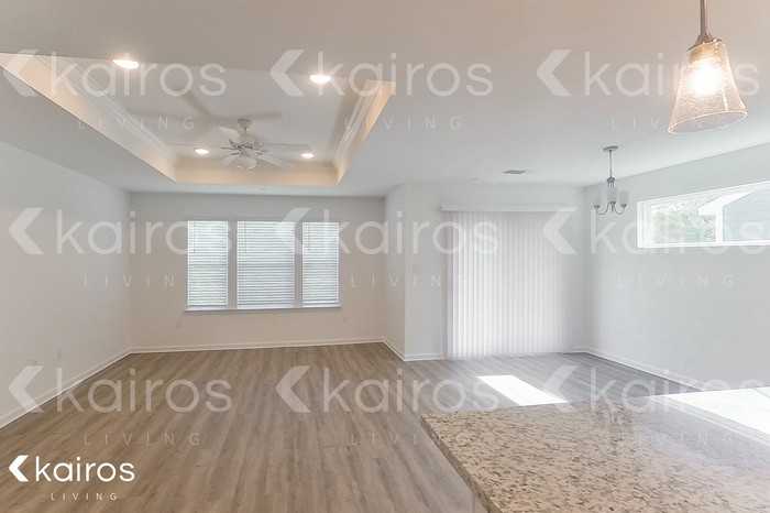 11462 Camden Court Cir - Photo 4 of 22