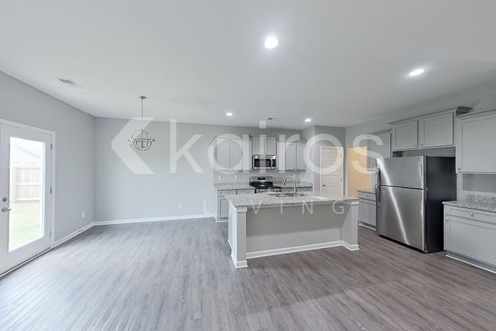 101 Silver Maple Ln - Photo 6 of 27