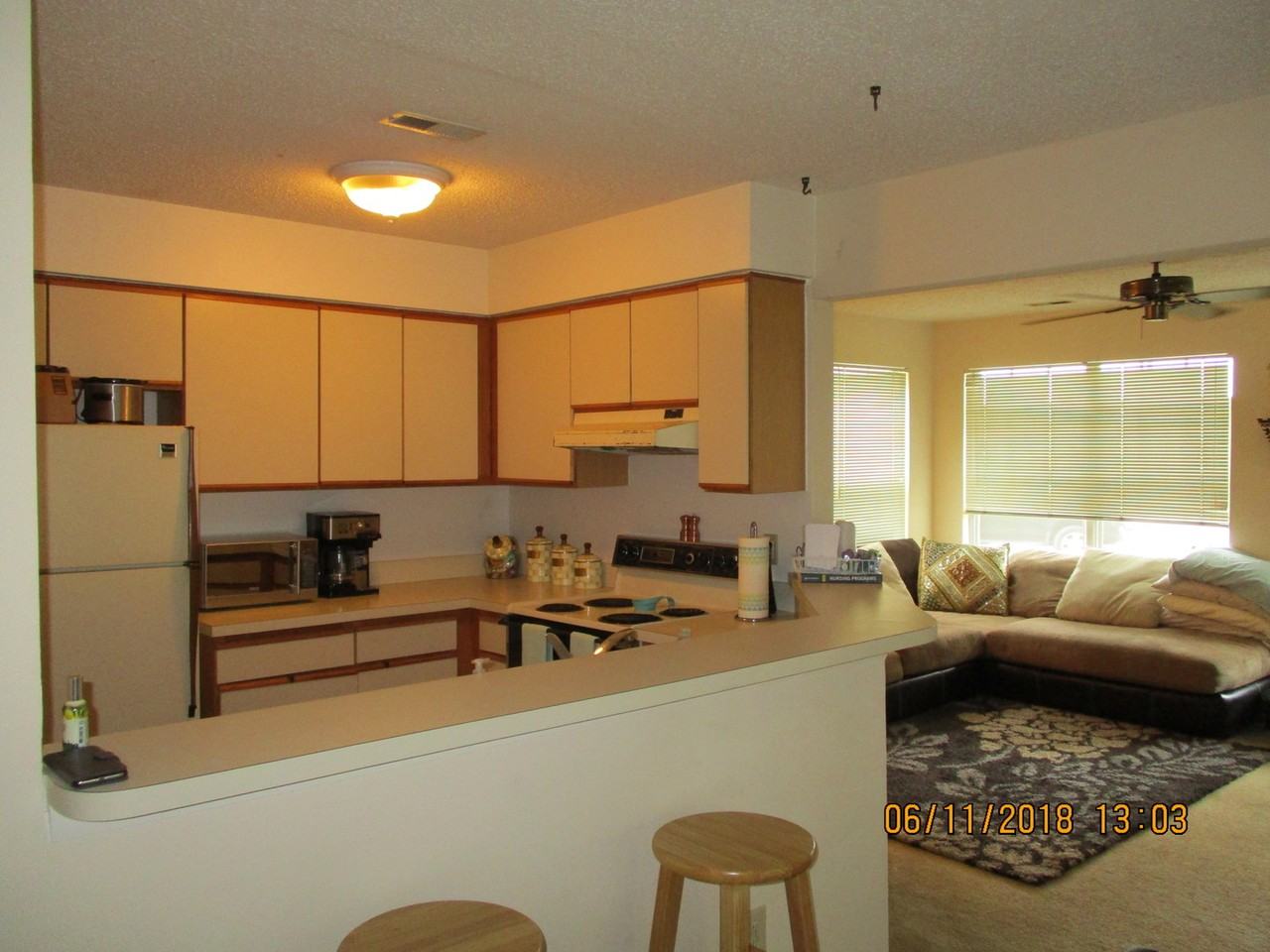 5000 Thatcher Way - Photo 4 of 11