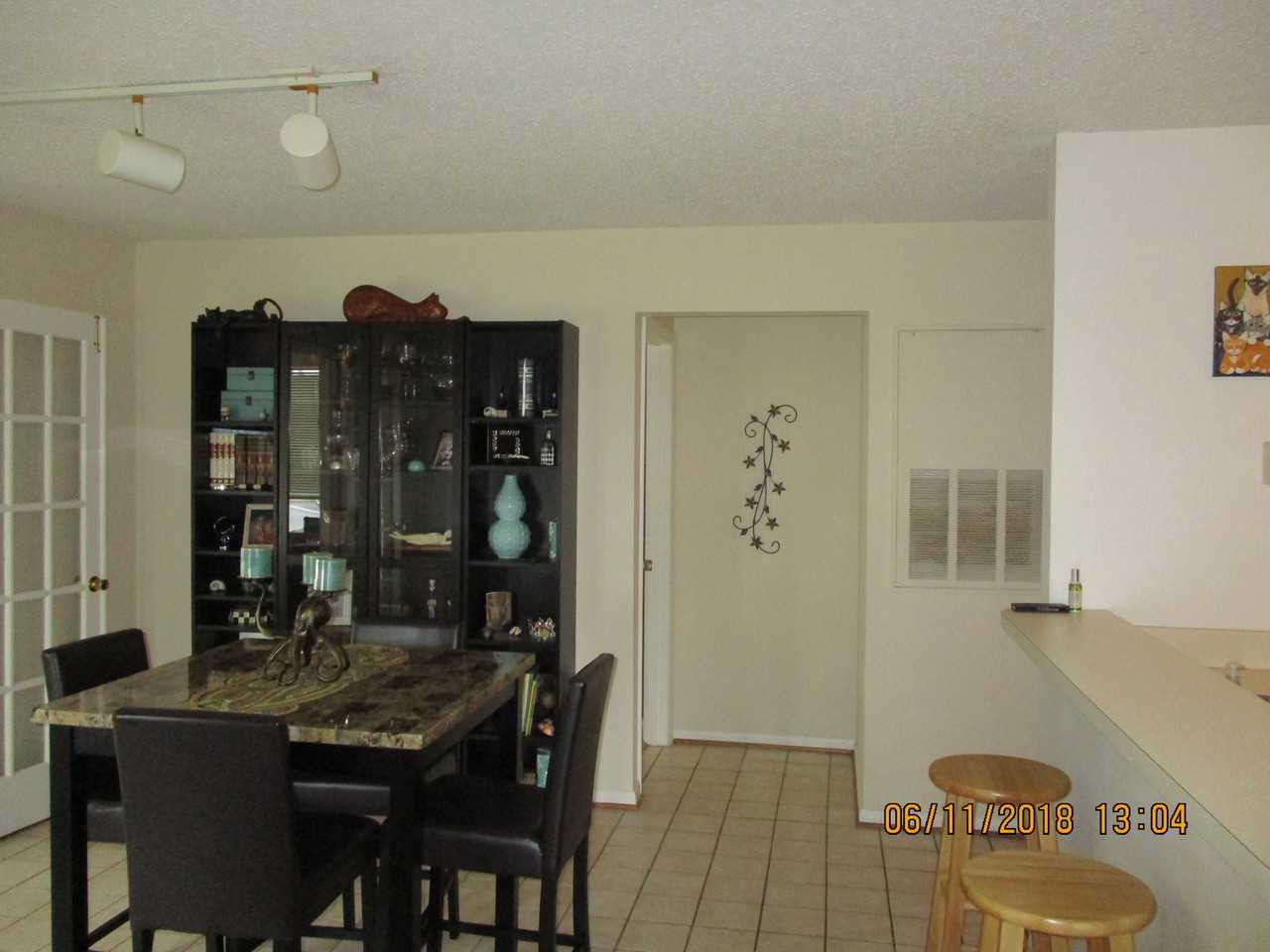 5000 Thatcher Way - Photo 6 of 11