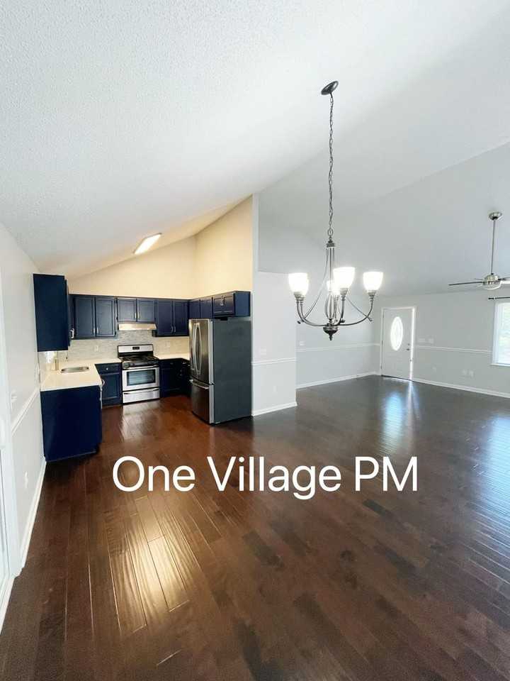 3322 Nantuckett Ave - Photo 7 of 22