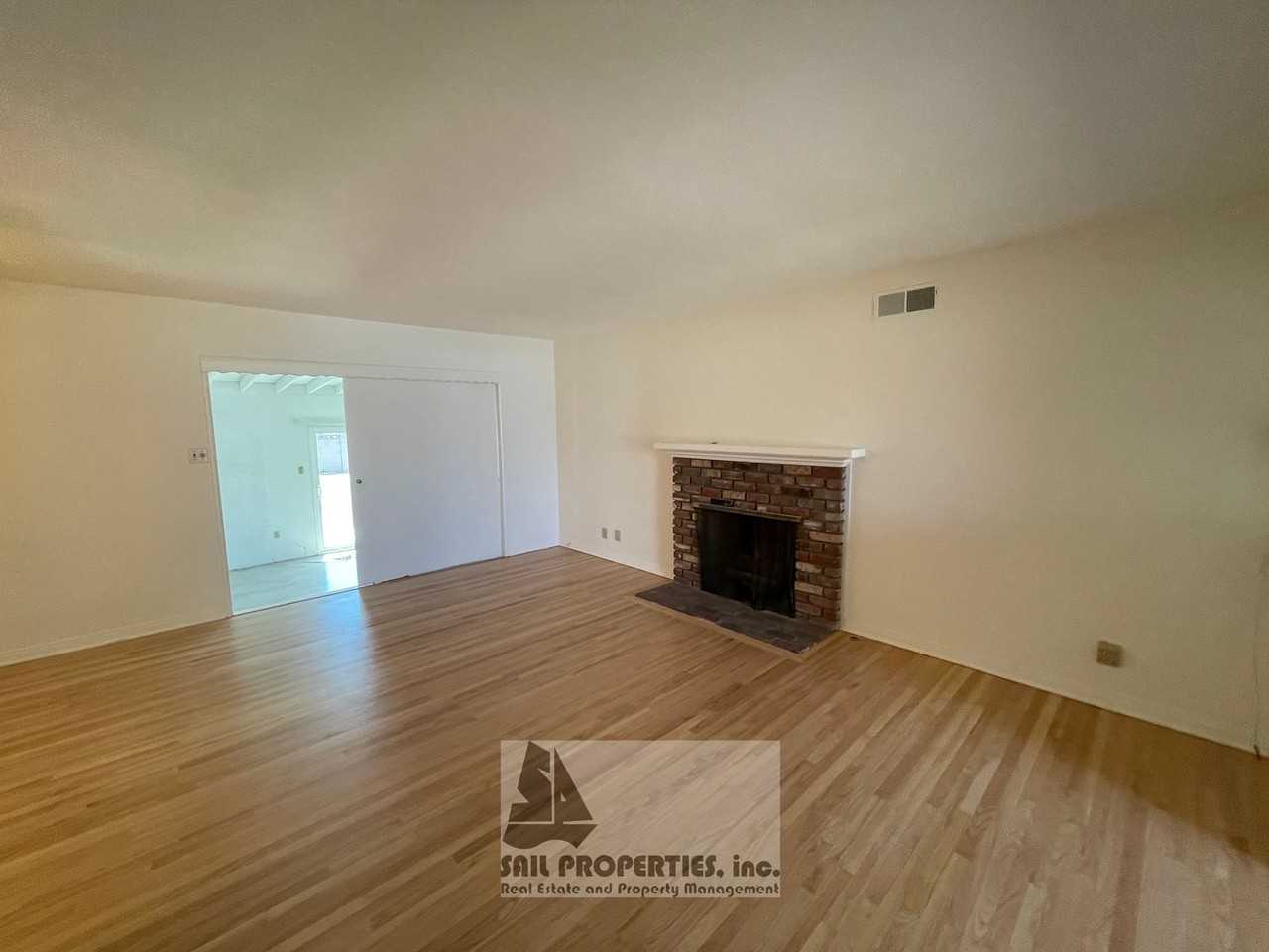 1440 E Rose Ave - Photo 3 of 28