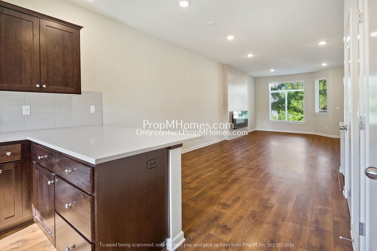 441 Ne Tork Pl - Photo 6 of 20