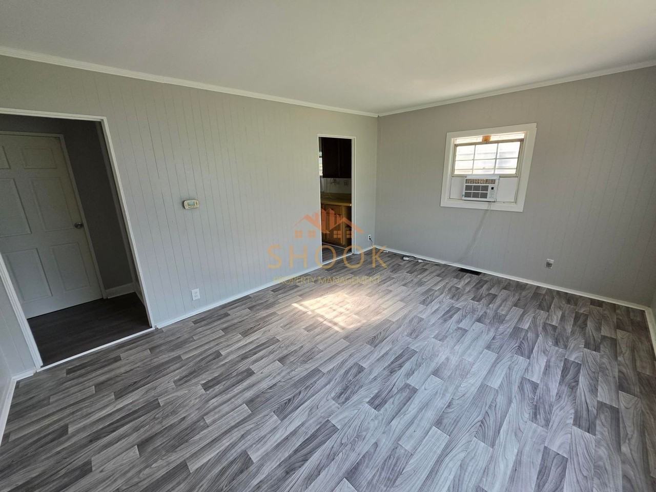 1722 Vinton St - Photo 2 of 11
