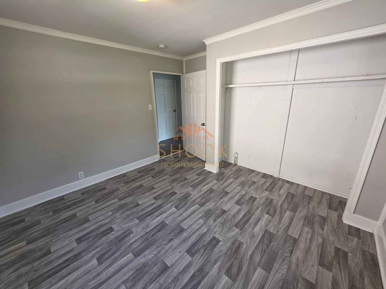 1722 Vinton St - Photo 7 of 11