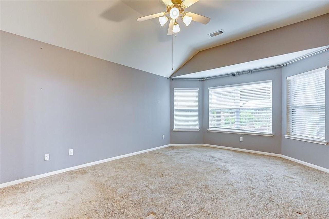 9419 Sparrow Creek Ct - Photo 7 of 16