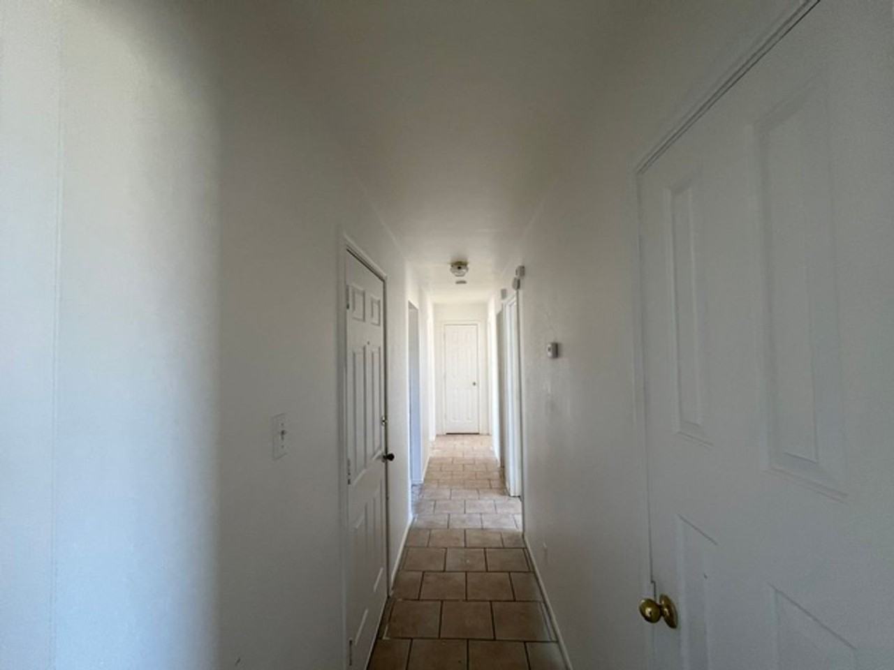 3414 Crescent Dr - Photo 4 of 10
