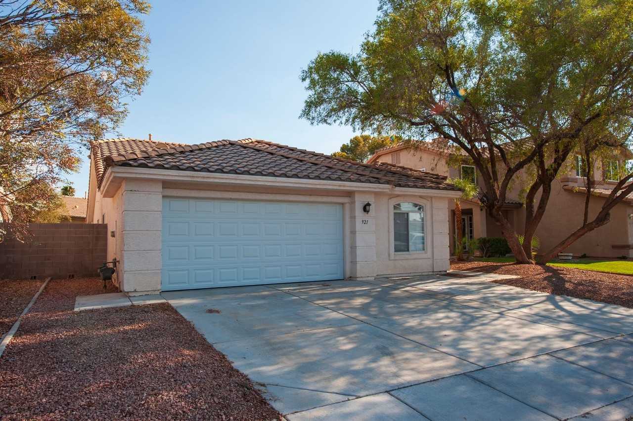 921 English Heather Dr - Photo 3 of 26