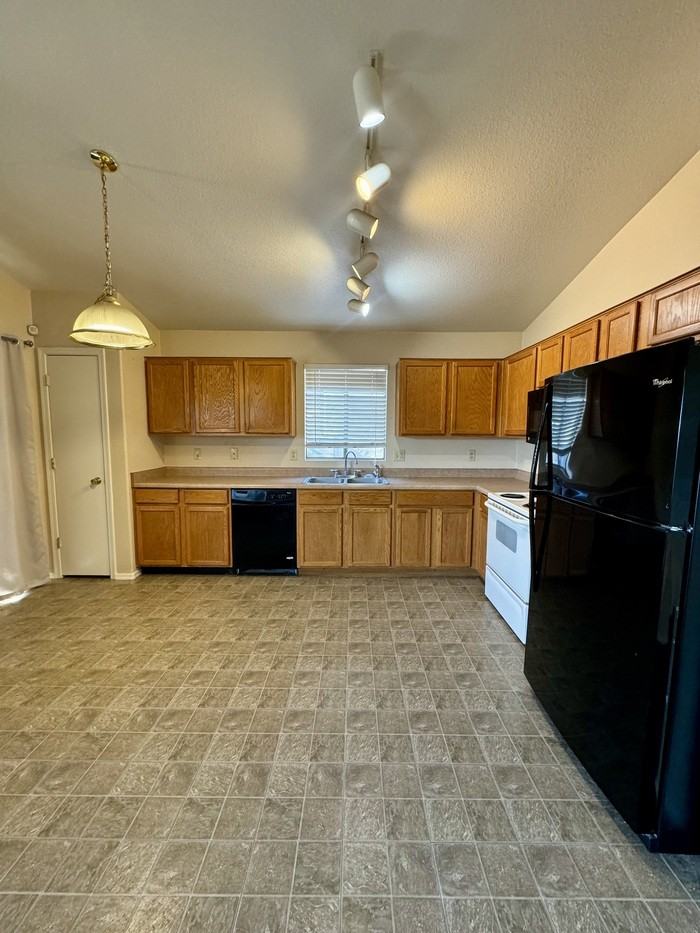 6064 S Nantac Rim Dr - Photo 4 of 19